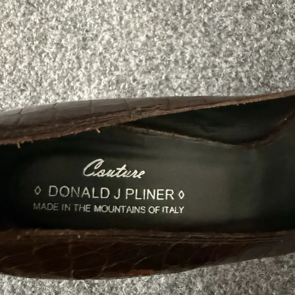 Donald J Pliner Tiff Brown Crocodile Embossed Slip-On Peep Toe Leather Pump 9N